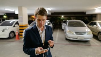 Tarifs d' une place dans un parc de stationnement