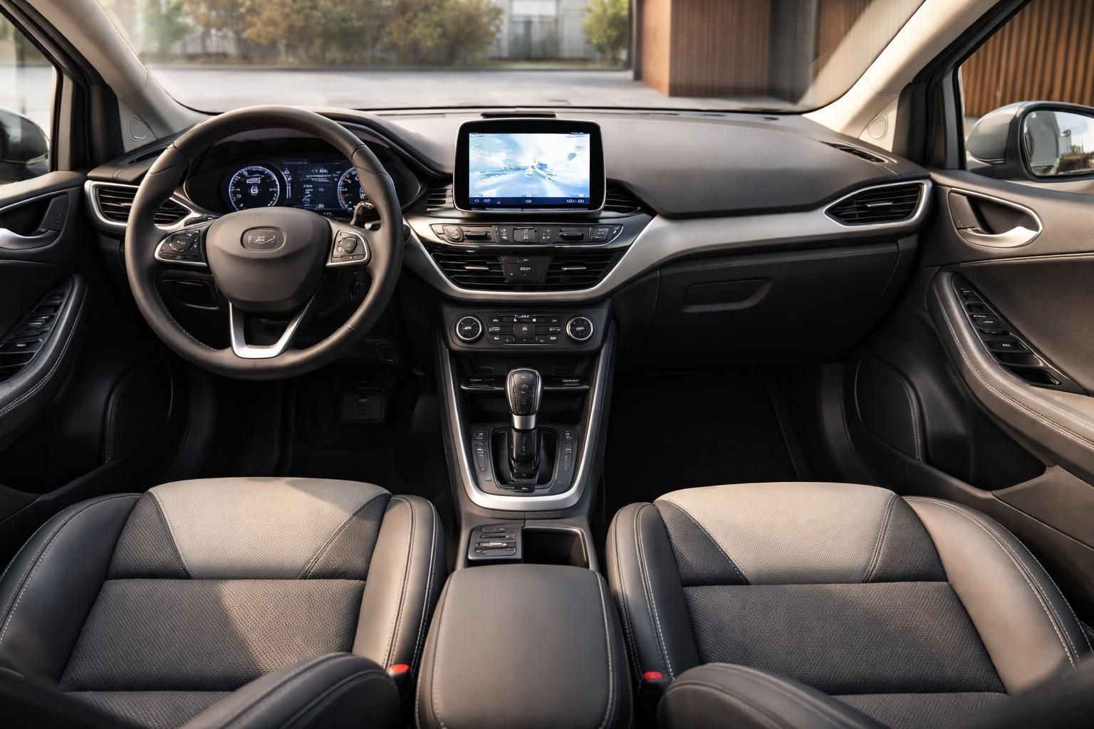 plongez dans l'intérieur repensé de la ford fiesta, offrant un espace optimisé pour un confort exceptionnel à chaque trajet.