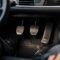 découvrez pourquoi les pédales sont essentielles pour une conduite automobile sécurisée et efficace. ce guide complet vous explique leur rôle et leur utilisation.
